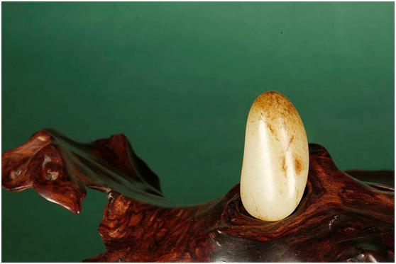 怎么鉴别和田玉的真假,如何辨别和田玉秋梨皮的真假？