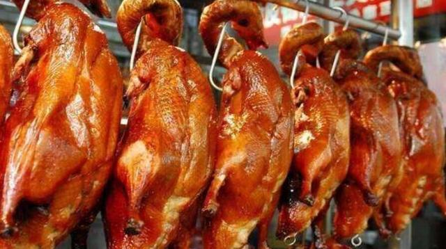 上海豹猫卖多少钱一只:街边20块钱一只的烤鸭为什么这么便宜？能吃吗？