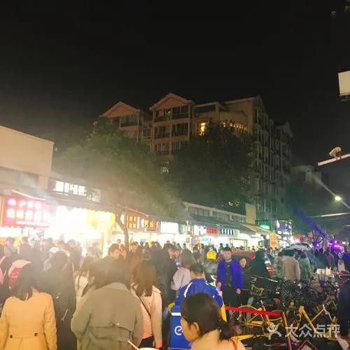 湖北武汉的汉口被誉为“四大名镇”之一，有哪些老街巷值得逛逛的？插图11