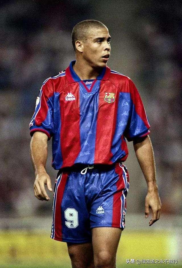罗纳尔多为什么在巴萨只踢了一年就转回国米了呢？插图28