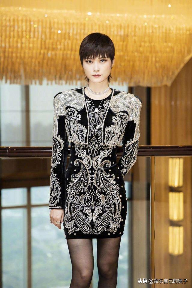 现代娱乐圈比较火的成都歌手都有谁？插图2