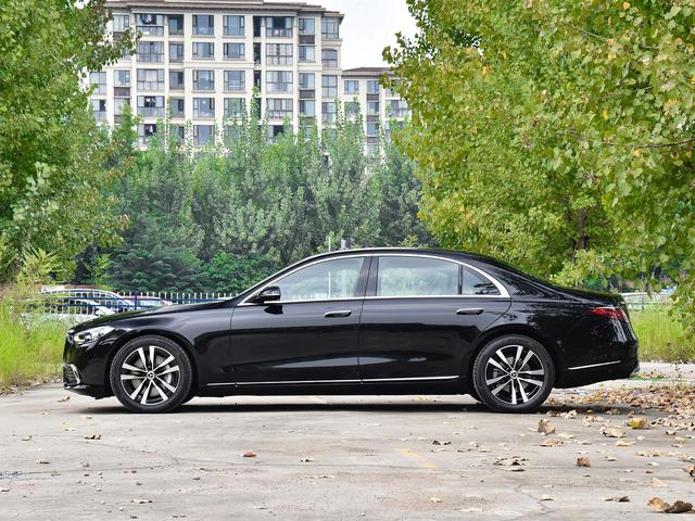 6.0排量是什么概念？开起来是什么感觉？插图