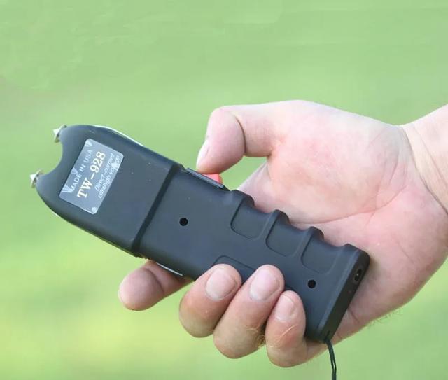 被电棍电一下是什么感觉