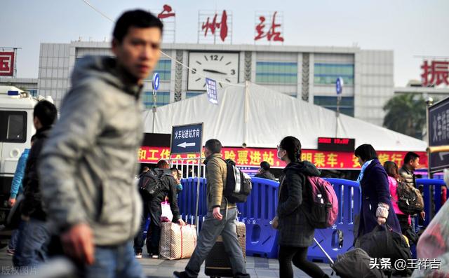汉口火车站吃面事件，武汉火车站最近有3家面馆被罚，是什么原因呢