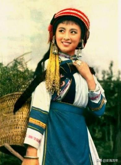 刀美兰:刀美兰，杨丽萍，金星，黄豆豆这几个舞蹈家，谁的成就更大？