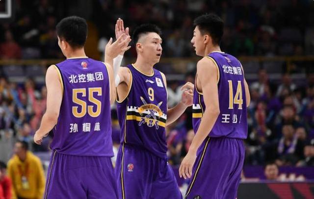 乐视的背后大老板是谁:oppo和vivo是不是在自己的厂房里生产的