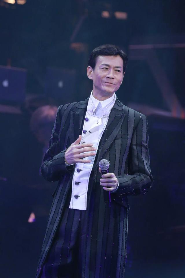 郑少秋与赵雅芝:周润发，郑少秋，赵雅芝，叶倩文他们近况如何