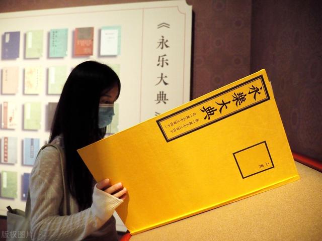 明犬顶点:主人离家，小偷翻入院内，被两条恶犬咬死，主人要负刑事责任吗？