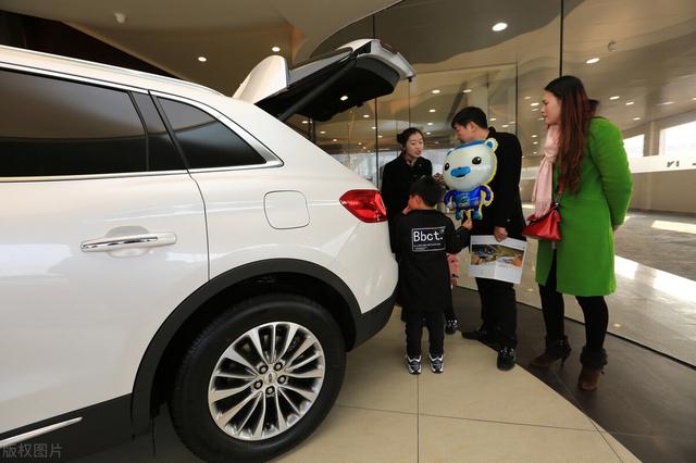 为什么4S店宁愿不收利息，也要劝你贷款买车，到底有什么猫腻？插图