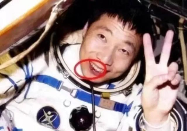为什么中国航天用飞船？中国为什么没有造航天飞机？
