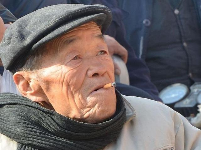 堂兄弟和叔伯兄弟不一样吗？