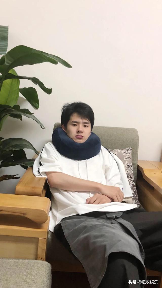 陈坤身高:你见过明星真人吗？跟普通人比如何？