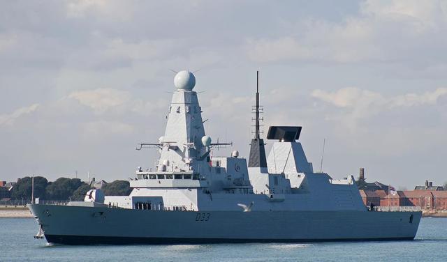 驱逐舰上面只携带几十枚导弹，战争中打光了怎么办？插图4