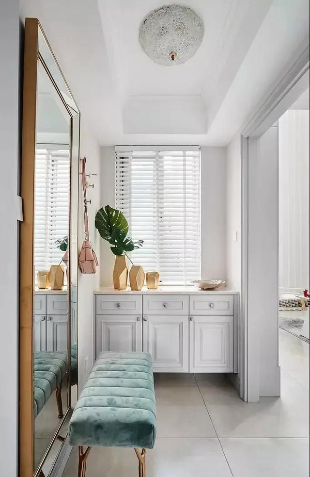 最漂亮的入户玄关鞋柜,新家装修，玄关选择什么样的鞋柜比较好？