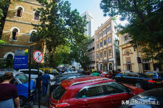 在印度打工时，当地人有哪些行为让你受不了(印度人有多自信)