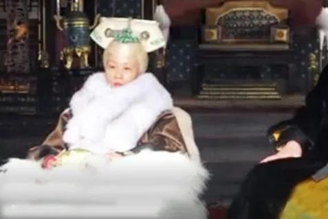 乾隆驾崩后，嘉庆是怎样对待乾隆众多的孩子和妃子的？插图22