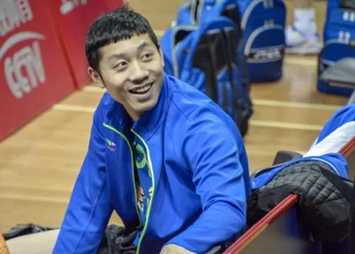 为什么许昕在大赛上都是双打,是不是单打不行？