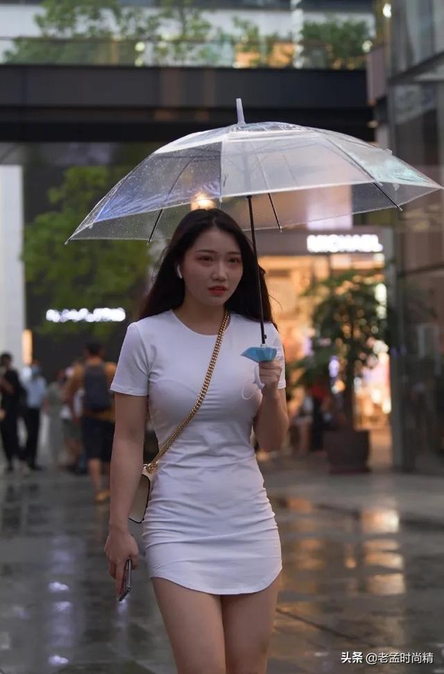 微信名称女生简单大方:有哪些优雅知性的<a href=https://maguai.com/list/77-0-0.html target=_blank class=infotextkey>女装</a>品牌