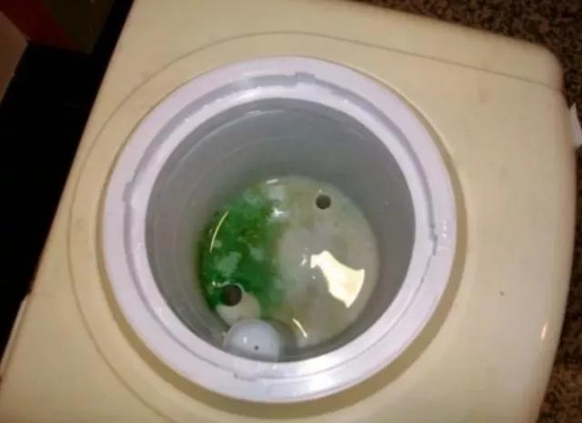 饮水机:为什么现在很少有人用饮水机了？