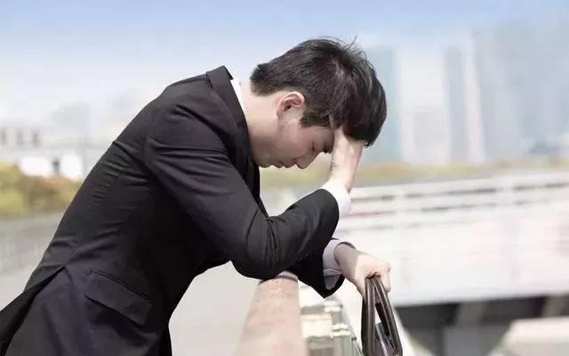 郭晨东的老婆:身上背着负债，不敢跟老婆坦白，每月往家里交钱无法还债怎么办