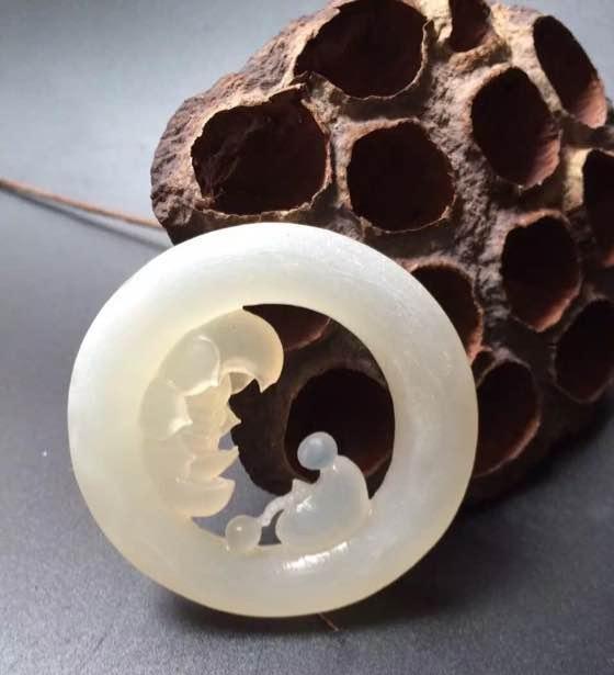 玉手镯有什么用,制作手镯留下的手镯芯都做什么用了？