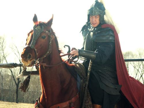 如果颜良单挑三国24名将之中的前10位，他能打败哪几个？插图36