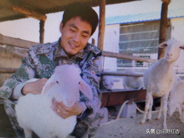 zhifang1103主页:农村32岁的剩男，感觉相亲无望了，该怎么寻找自己的生路？
