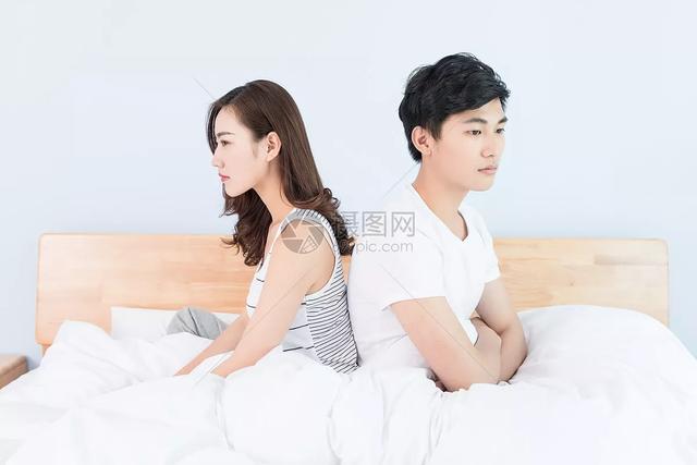 吴倩怀孕结婚:马上要结婚了，也怀孕了，他说不跟我结婚了，怎么办呢