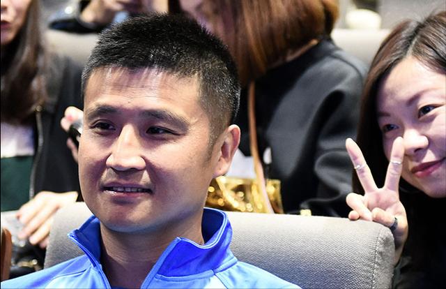 安贞焕妻子:亚洲足坛历史最帅11人阵容，又要帅又要能打，怎么选？