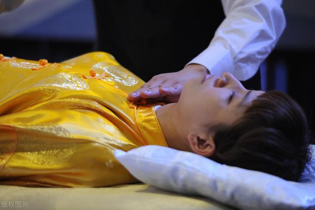 火化需要脱寿衣吗?