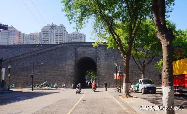 宋哲元将军:29军在长城抗战中打得十分出彩，为什么在七七事变中就不行了？