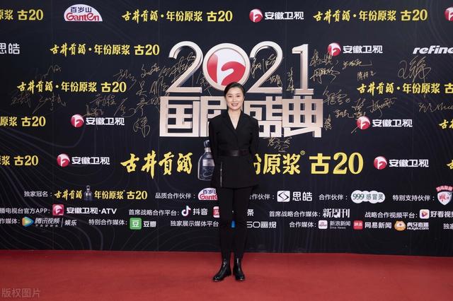女演员吴越结婚了吗:张钧甯37岁还不嫁人，考虑冻卵，你怎么看待明星晚婚现象