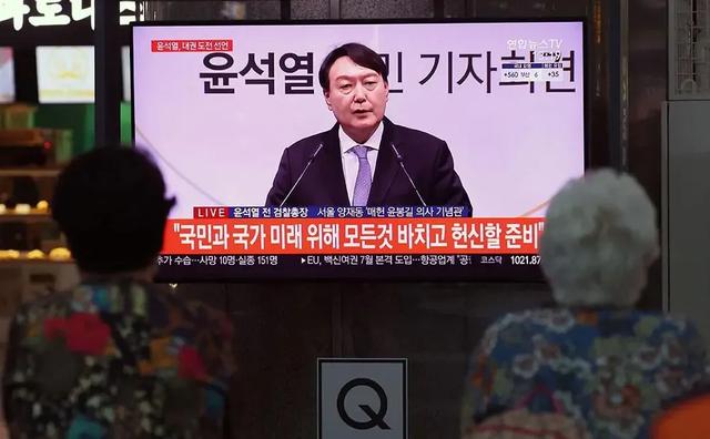 尹民秀:有什么好看的长篇小说可以推荐？