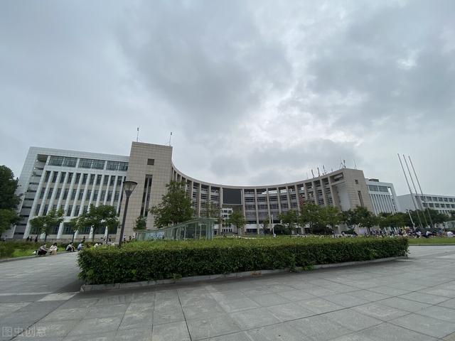 河海大學(xué)和武漢理工大學(xué)哪個好?誰更強(圖5) 河海大學(xué)和武漢理工大學(xué)哪個好?誰更強(圖5)