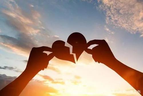 一段情，回忆起来是男的痛还是女的痛？插图12