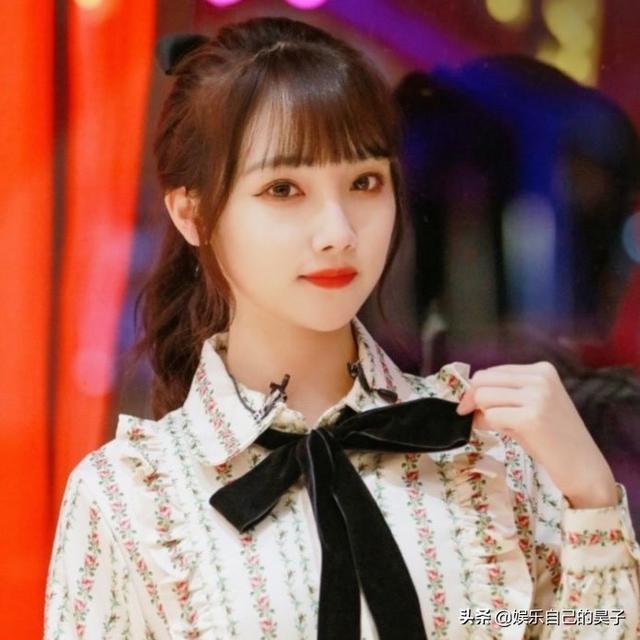 邵夷贝:为什么现在越来越多的年轻人都喜欢听民谣？什么感受？
