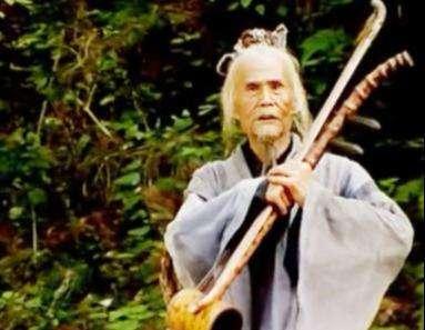 五岳剑派掌门最后为何只有莫大先生活了下来,他有什么过人之处？