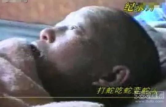 安徽巨蟒渡劫事件:你遇到过蛇正在蜕皮的吗？为什么老人说遇见蛇蜕皮有不妙呢？