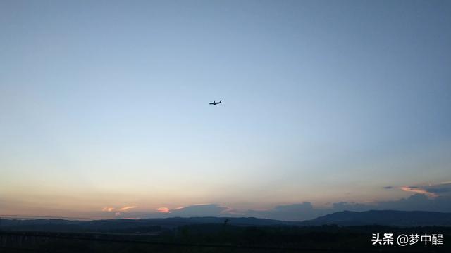 为什么有人说飞机在后半夜就不能起飞了？插图7