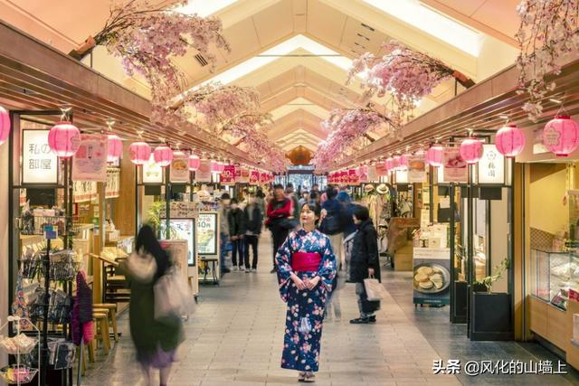 36000日元等于多少人民币，日本人平均月薪2万人民币，真实的日本生活是怎样的