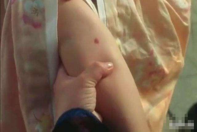 蛙眼守宫不吃能活多久:守宫砂和童子功真实存在吗？