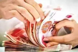 我老公月入12万,但是很懒,什么家务都不做,我该怎么办？