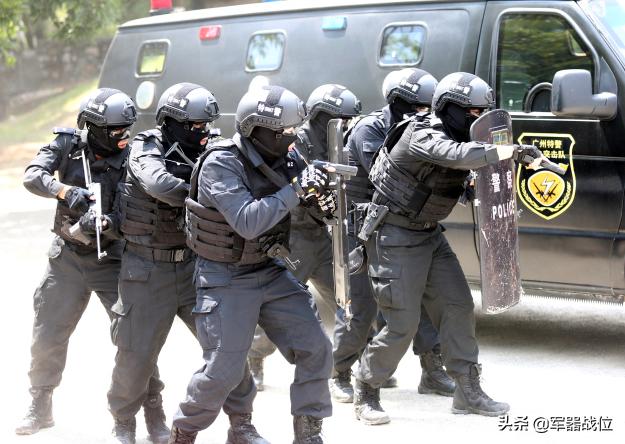 武警、特警和特种部队有什么区别？什么情况出动武警、特警和特种部队？插图27