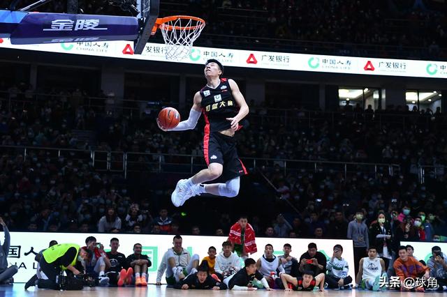 nba身长腿短的球员:NBA扣篮大赛遭吐槽，辽篮小将莫名躺枪，今年还会再秀一把吗？