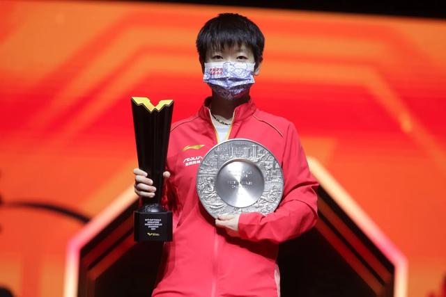 宠颐生福原爱动物医院:伊藤美诚否定孙颖莎世界冠军，她的心态是不是输不起了？