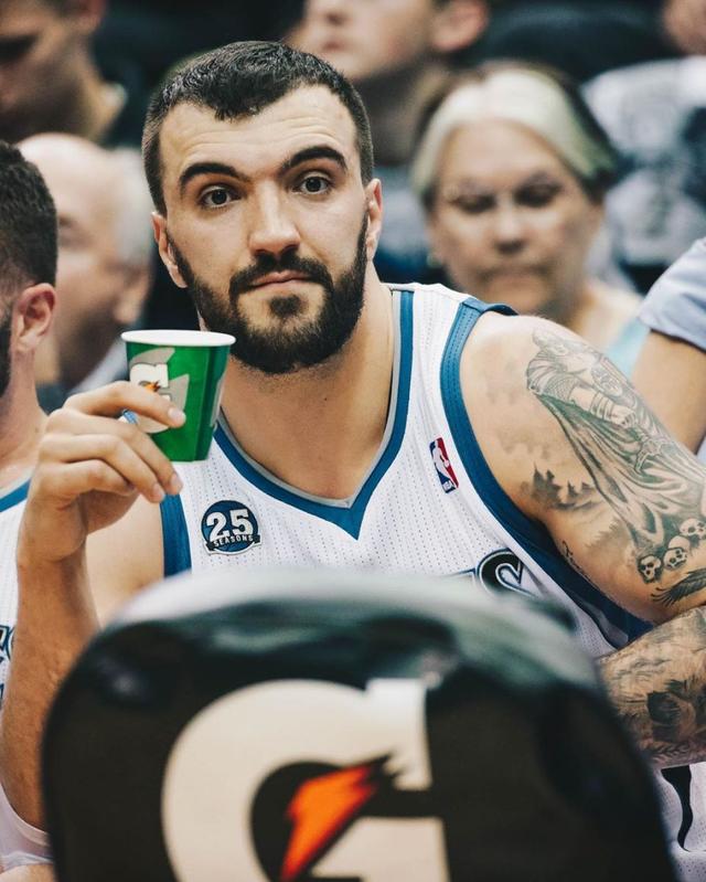 纽约黑帮好看吗:为什么说森林狼队的佩科维奇是NBA谁也不敢招惹的球员？