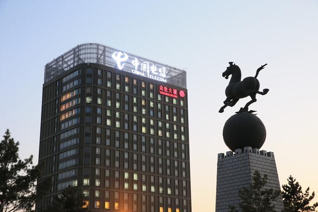 内蒙古的名人:呼和浩特市最具有影响力的人是谁？