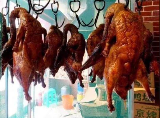 上海豹猫卖多少钱一只:街边20块钱一只的烤鸭为什么这么便宜？能吃吗？