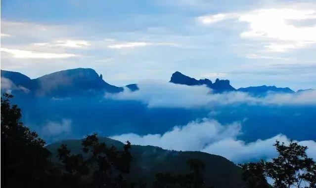 长治的旅游景区有哪些，通天峡和八泉峡哪个景区好