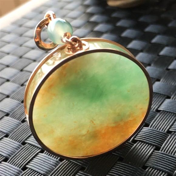 玉手镯有什么用,制作手镯留下的手镯芯都做什么用了？